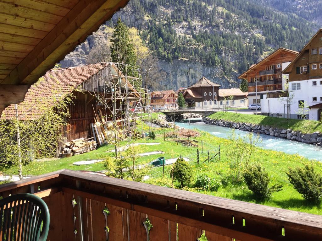 Alpen Chalet Kandersteg Habitación foto