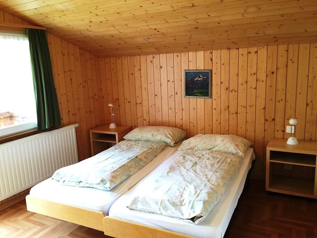 Alpen Chalet Kandersteg Habitación foto