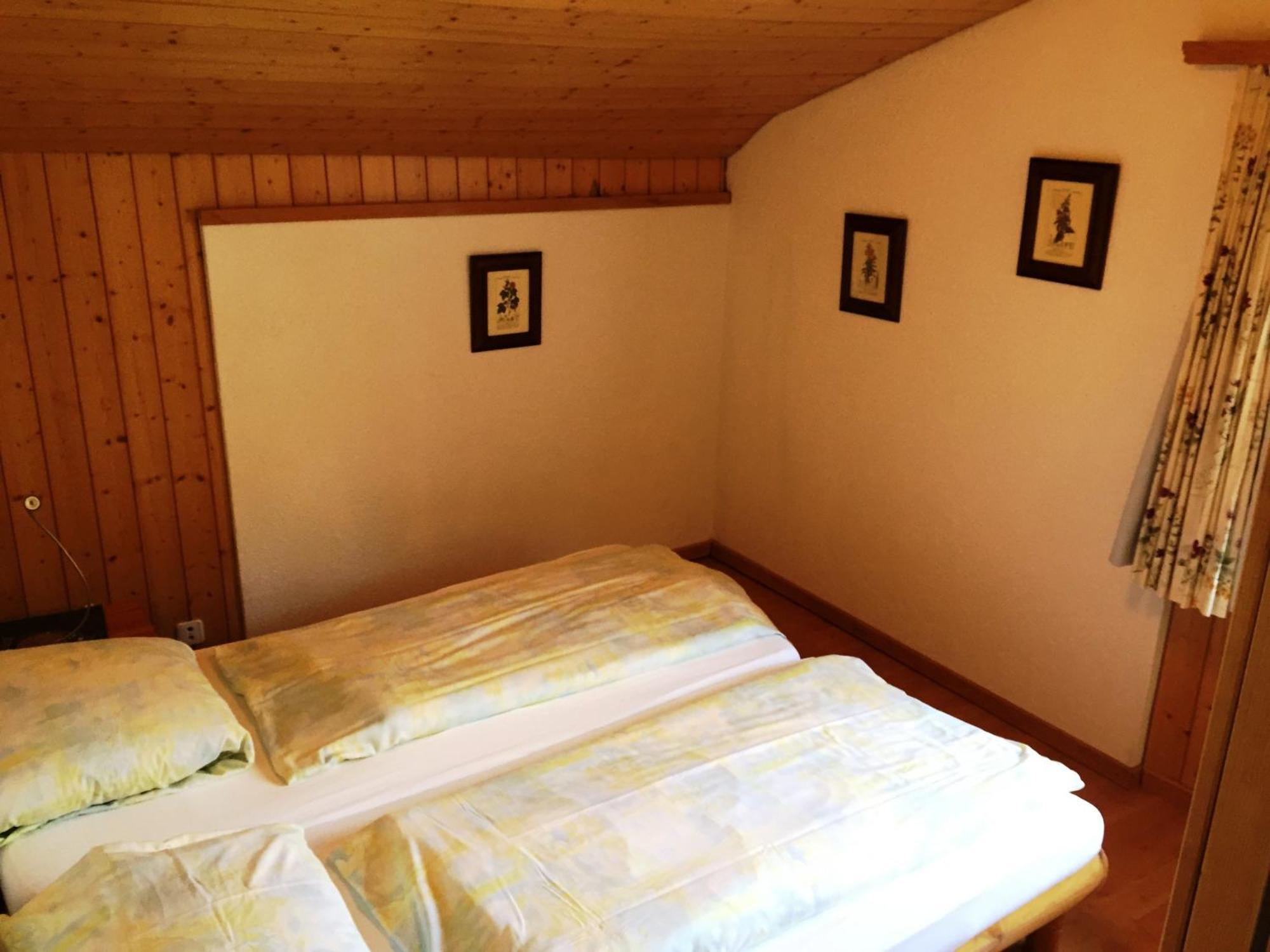 Alpen Chalet Kandersteg Habitación foto