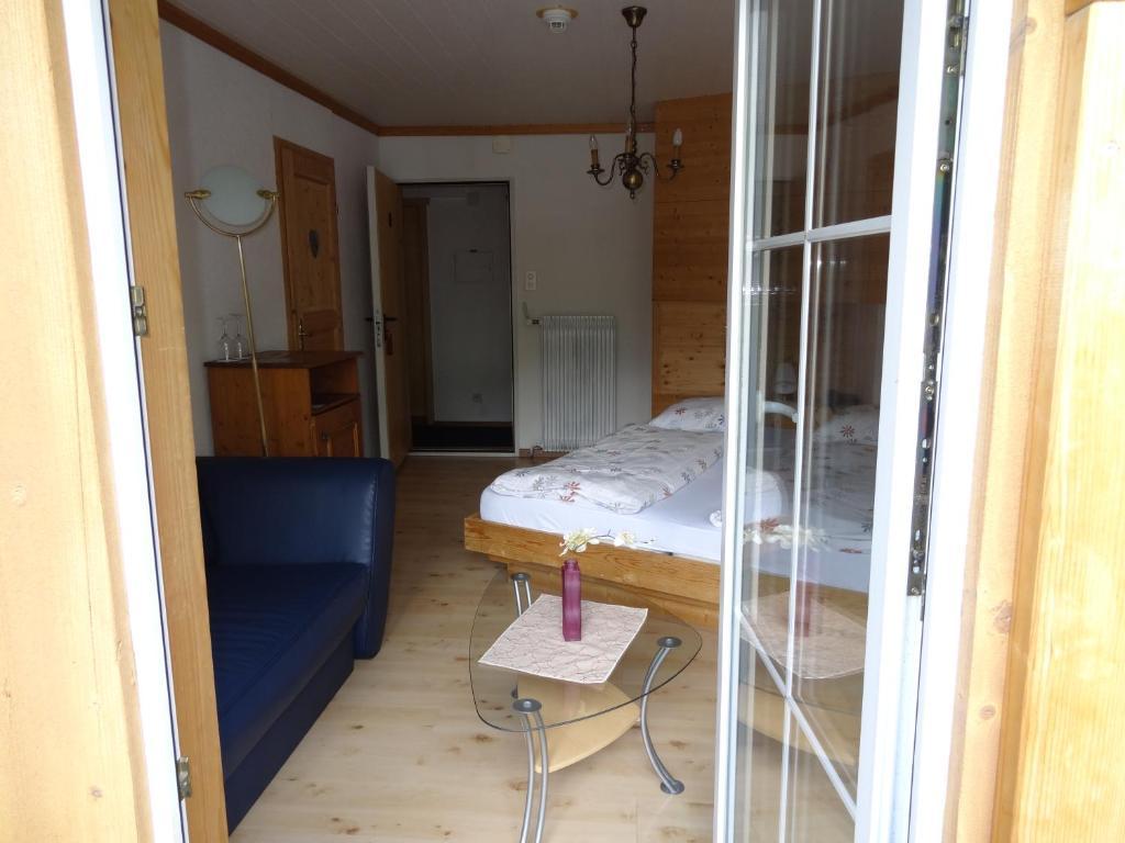Alpen Chalet Kandersteg Habitación foto